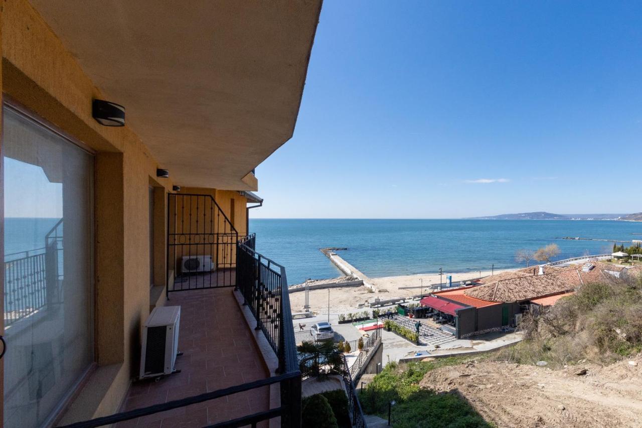 Supreme Beach Apartments Balchik Exterior photo
